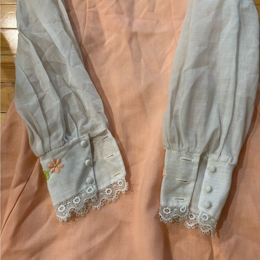 Vintage 1970’s Peach Dress with Floral Embroidery - Picture 5 of 6